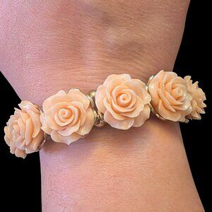 Amrita Singh Rose Parure Light Peach Resin Gold Tone Rose Stretch Bracelet